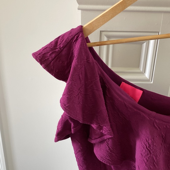 Lilly Pulitzer Bordeaux one shoulder dress - Picture 2 of 6